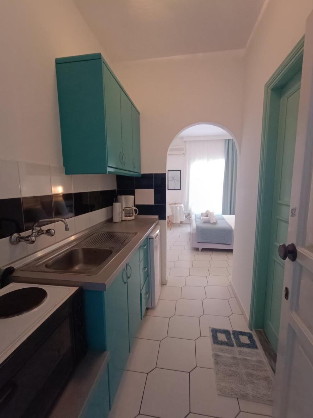 Philippos Apartments Akharavi Extérieur photo