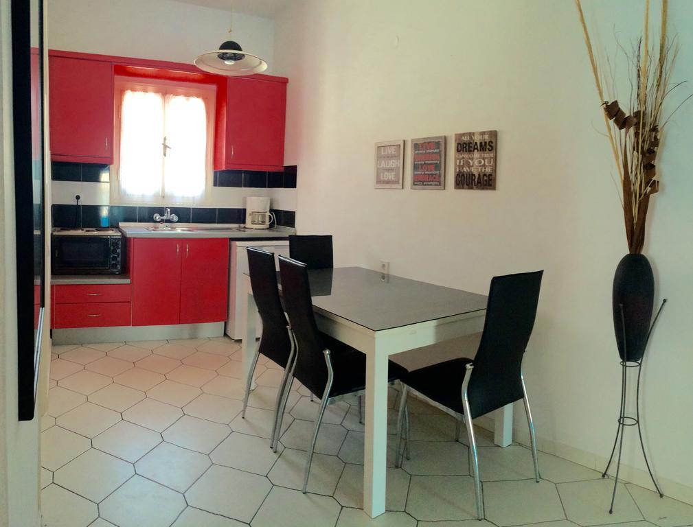 Philippos Apartments Akharavi Extérieur photo